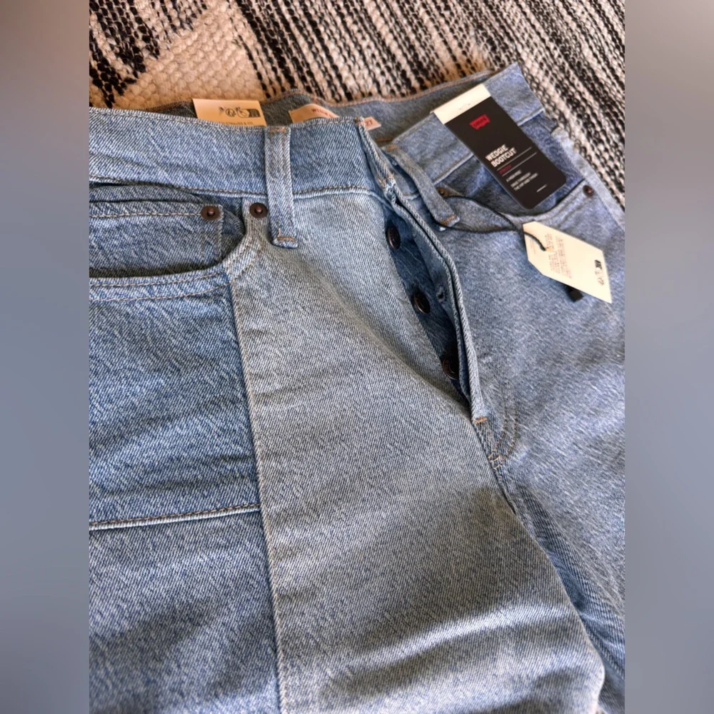 Levi’s Patchwork Wedgie Bootcut Jeans - Picture 6 of 10